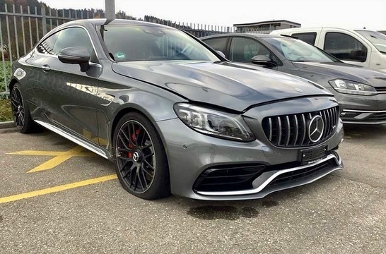 Mercedes C63 S  AMG